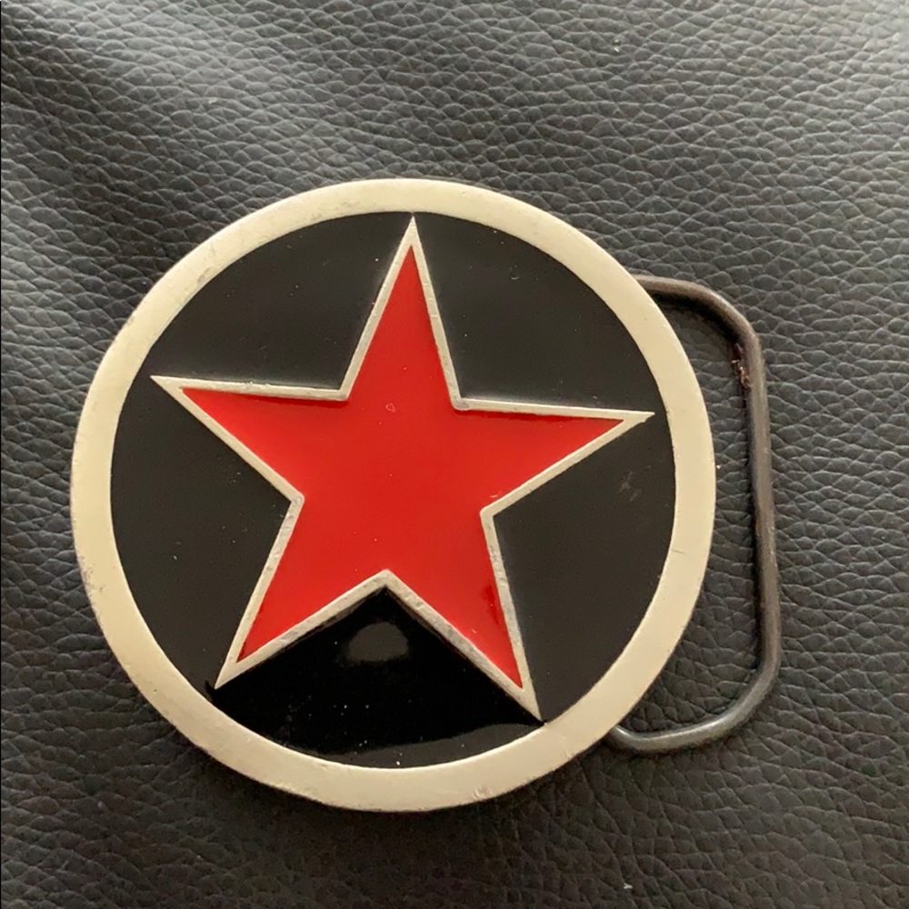 Belt buckle